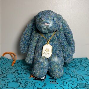 NWT Authentic‼️Jellycat Medium Bashful Luxe Bunny Azure US Seller Including Bag